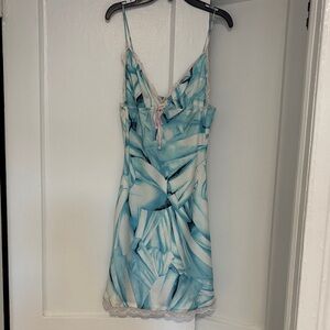 Diane Von Furstenberg Blue and White Patterned Slip